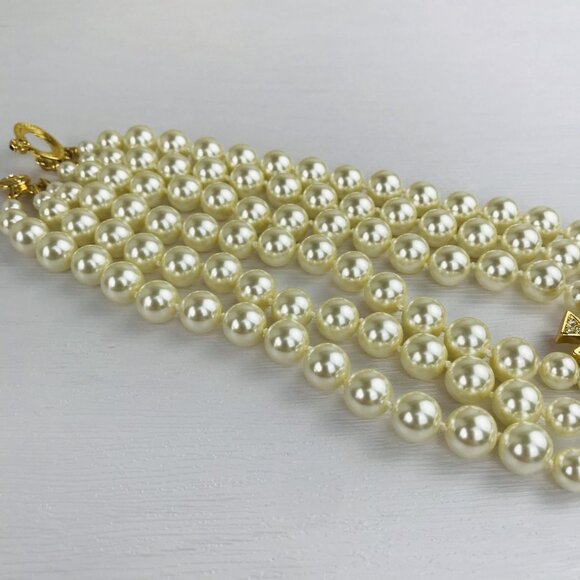 NWT Vivienne Westwood Three Row Pearl Bas Relief Choker - Picture 8 of 12